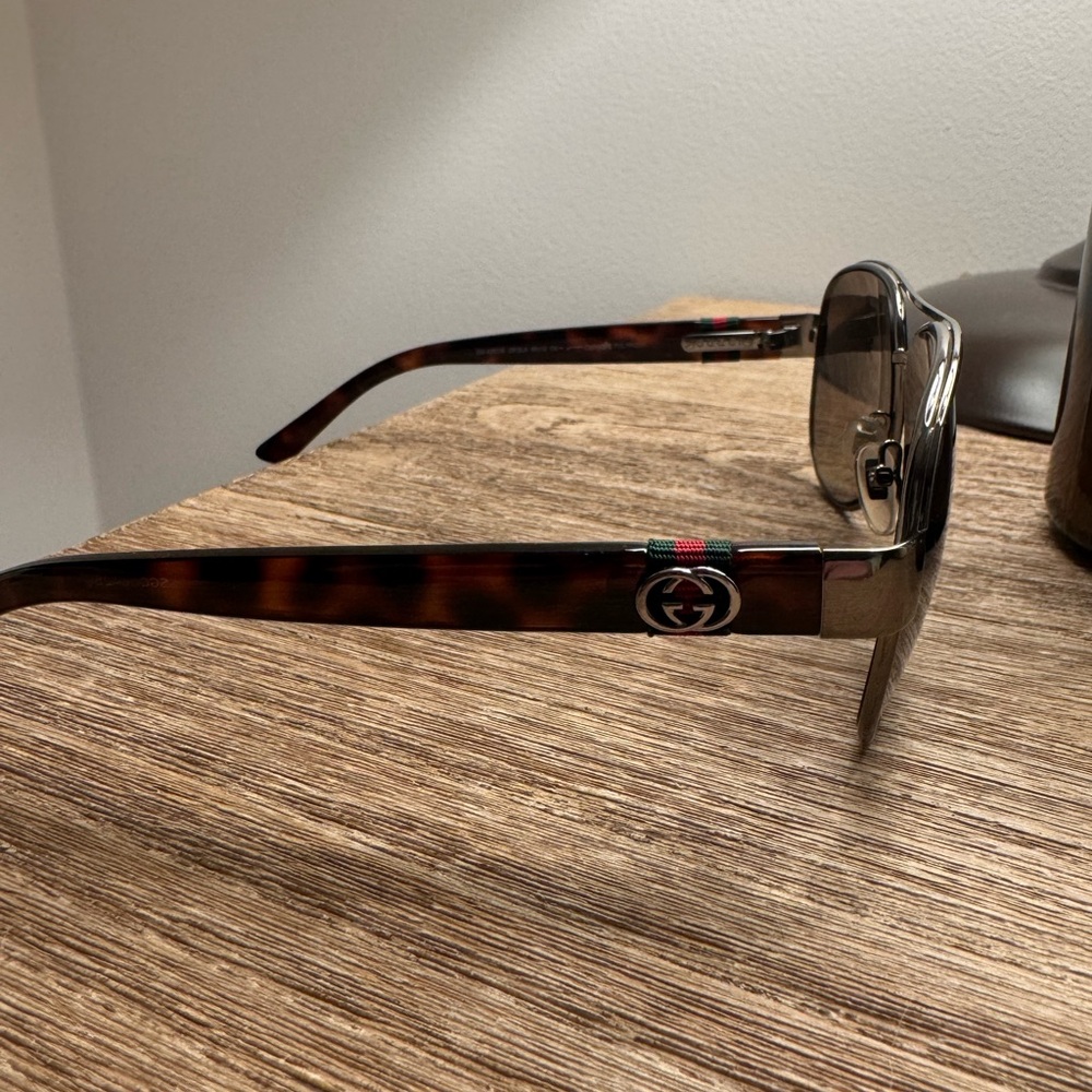 Gucci Aviators - Picture 6 of 6